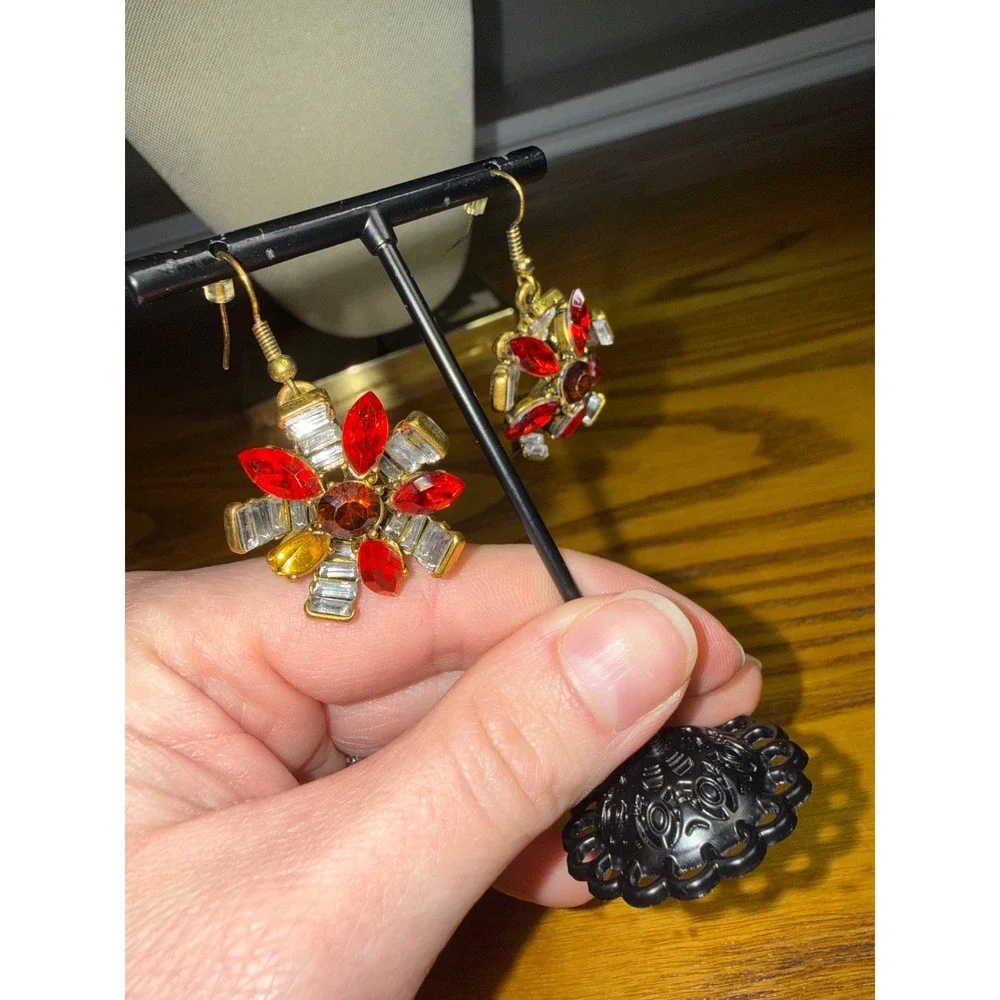 Vintage Style Red Crystal Gold Tone Starburst Drop Earrings Statement Jewelry